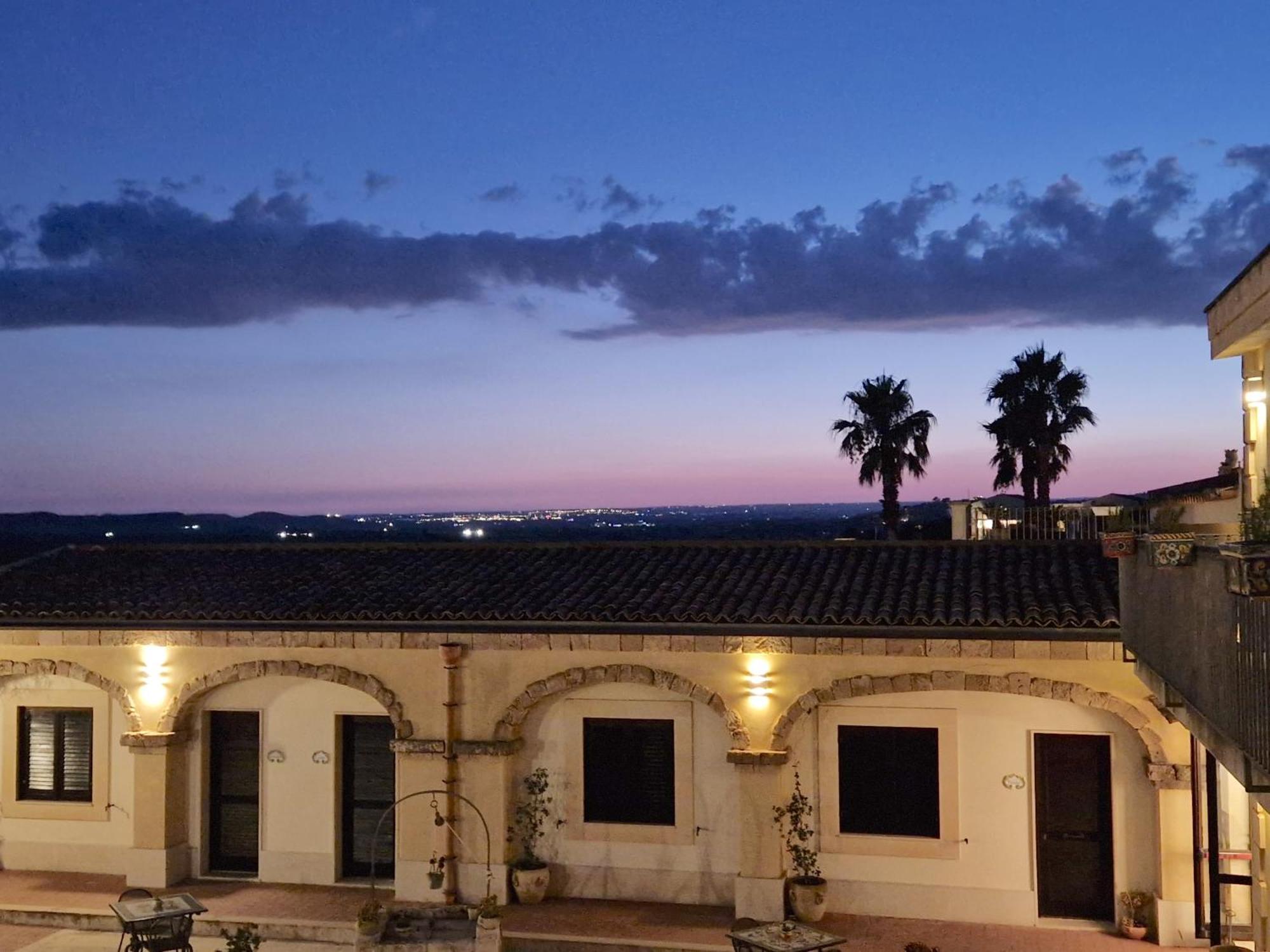 Hotel La Corte Del Sole Lido di Noto Kültér fotó