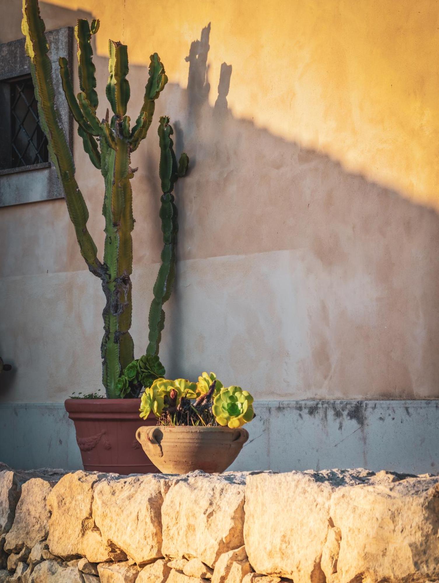 Hotel La Corte Del Sole Lido di Noto Kültér fotó